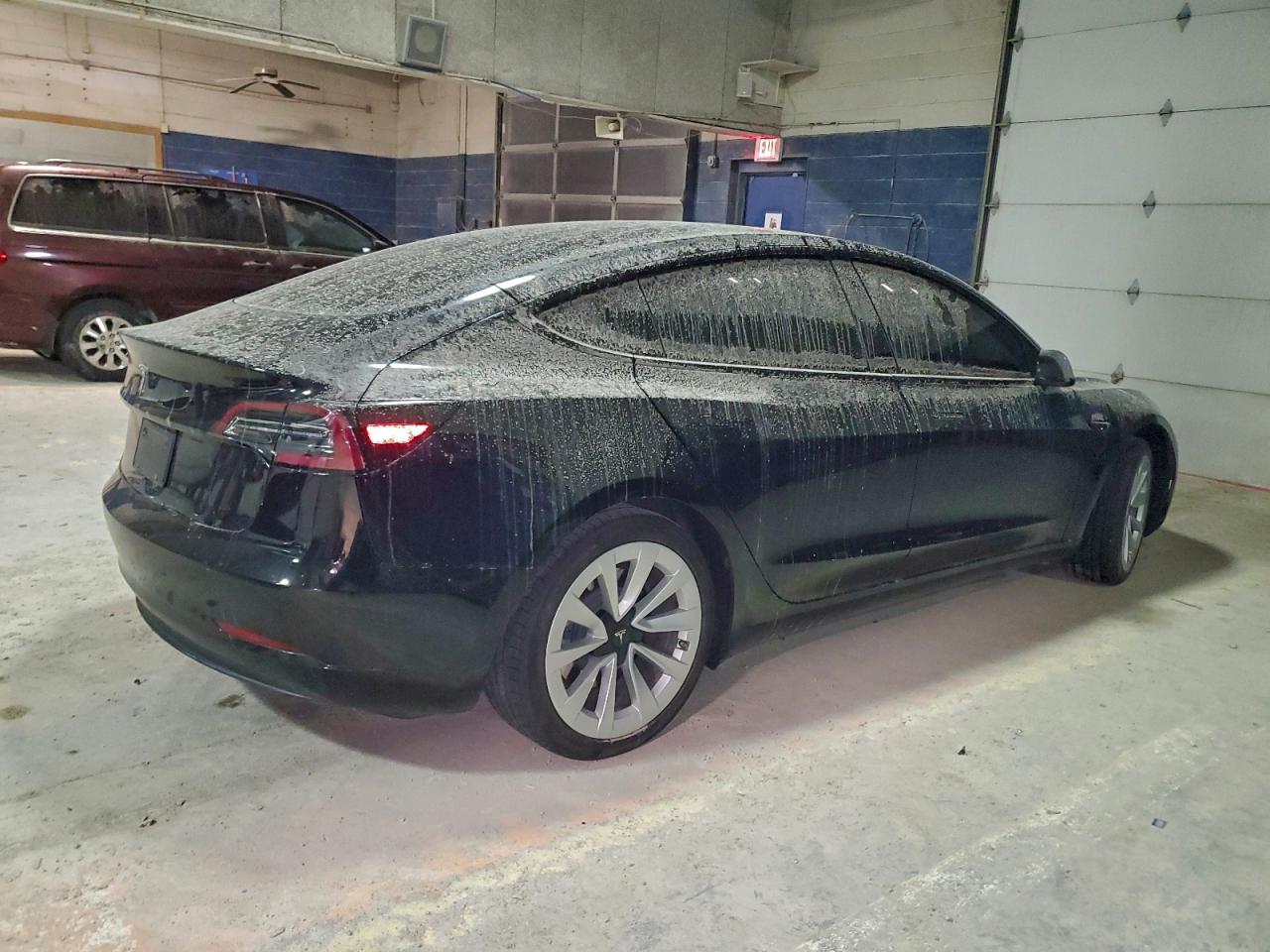 2023 TESLA MODEL 3 photo 5