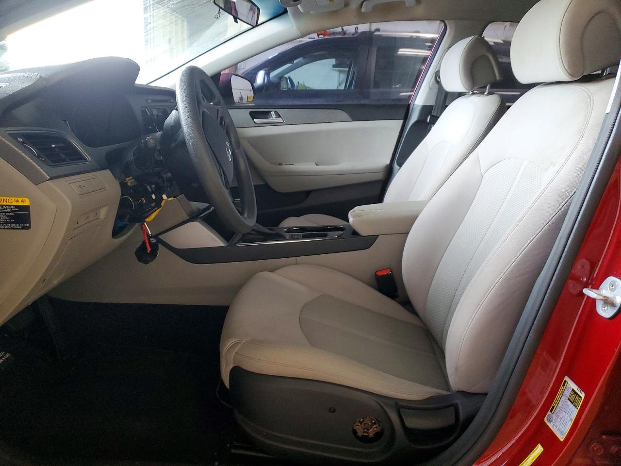 2015 HYUNDAI SONATA SE photo 13
