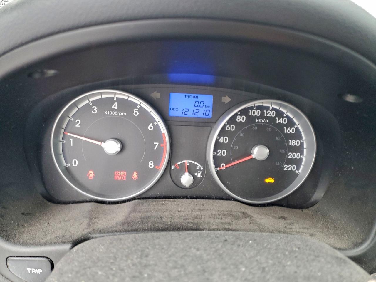 2011 HYUNDAI ACCENT SE photo 9