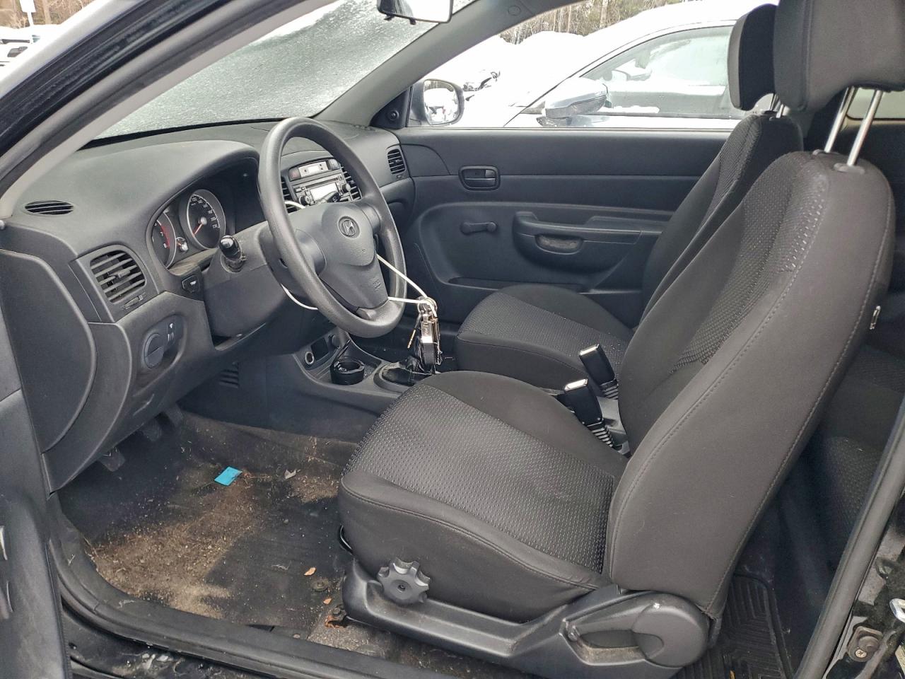 2011 HYUNDAI ACCENT SE photo 7