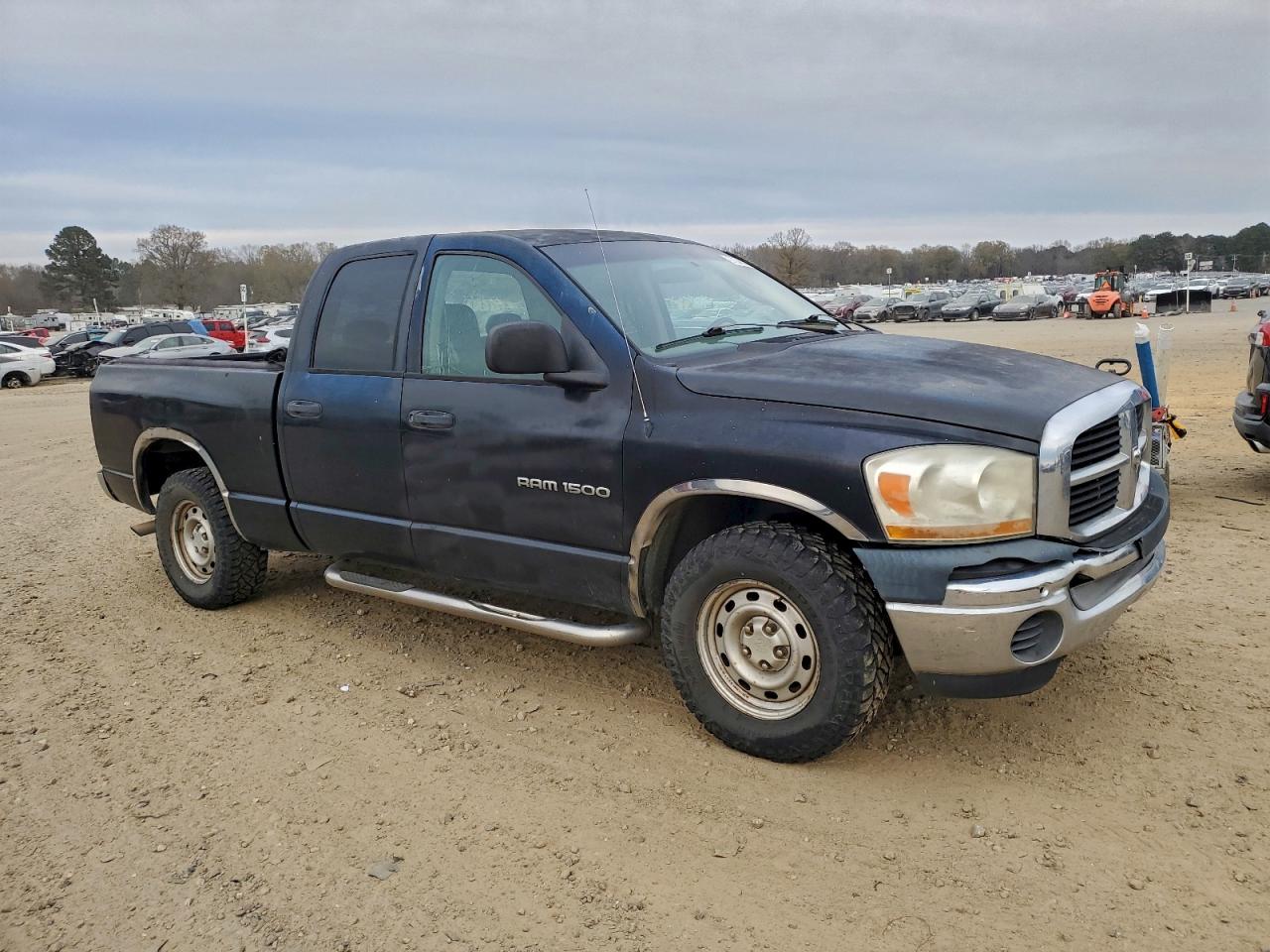 2006 DODGE RAM 1500 ST photo 4