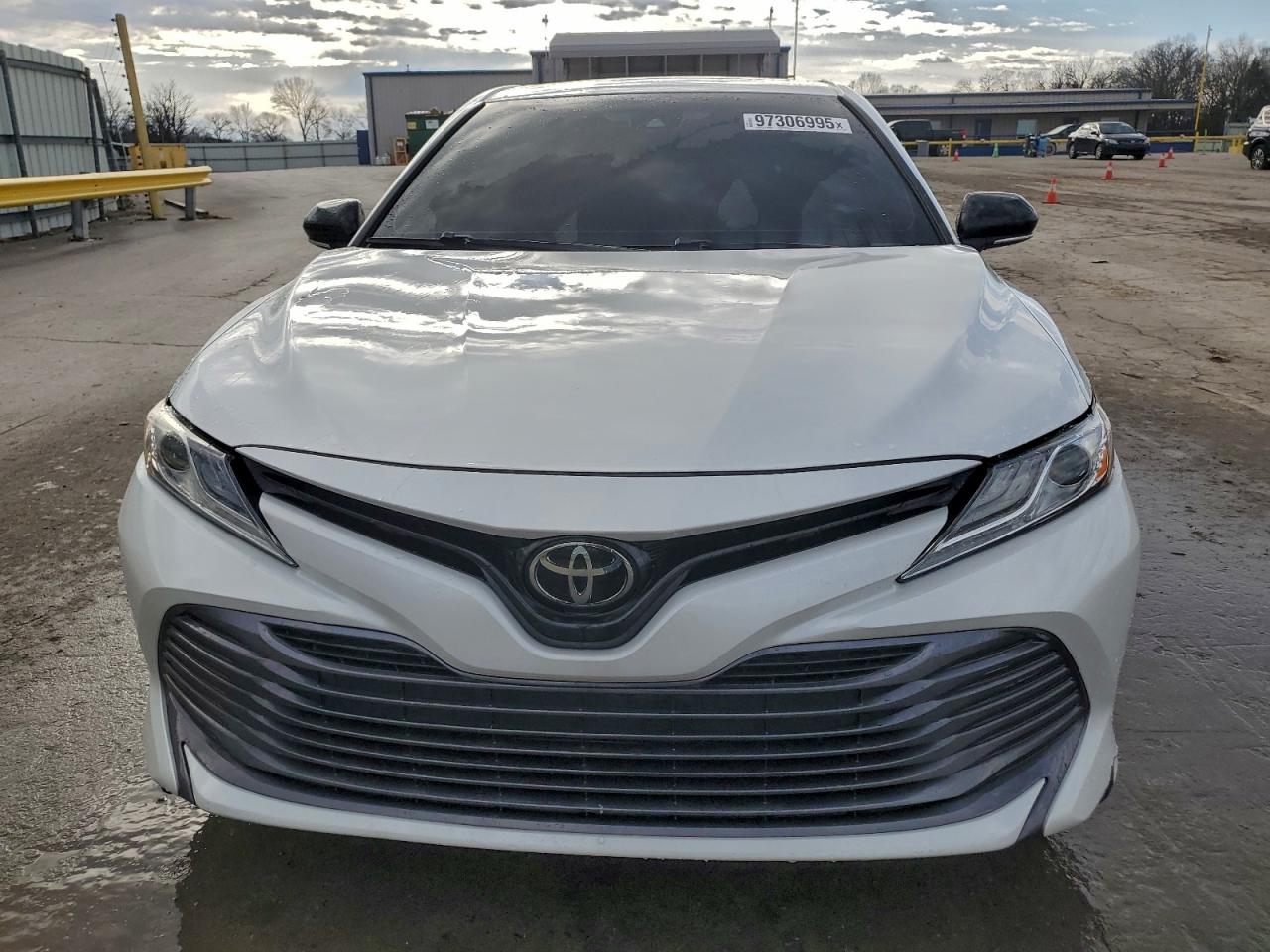 2019 TOYOTA CAMRY L photo 9