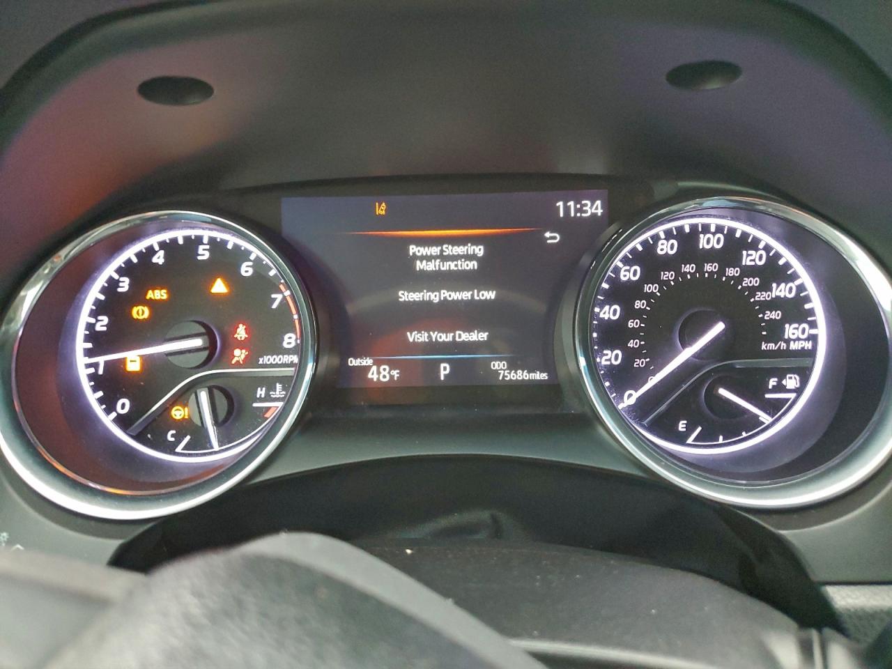 2019 TOYOTA CAMRY L photo 17