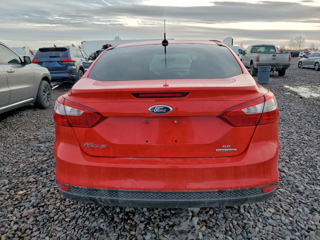 2013 FORD FOCUS SE photo 6