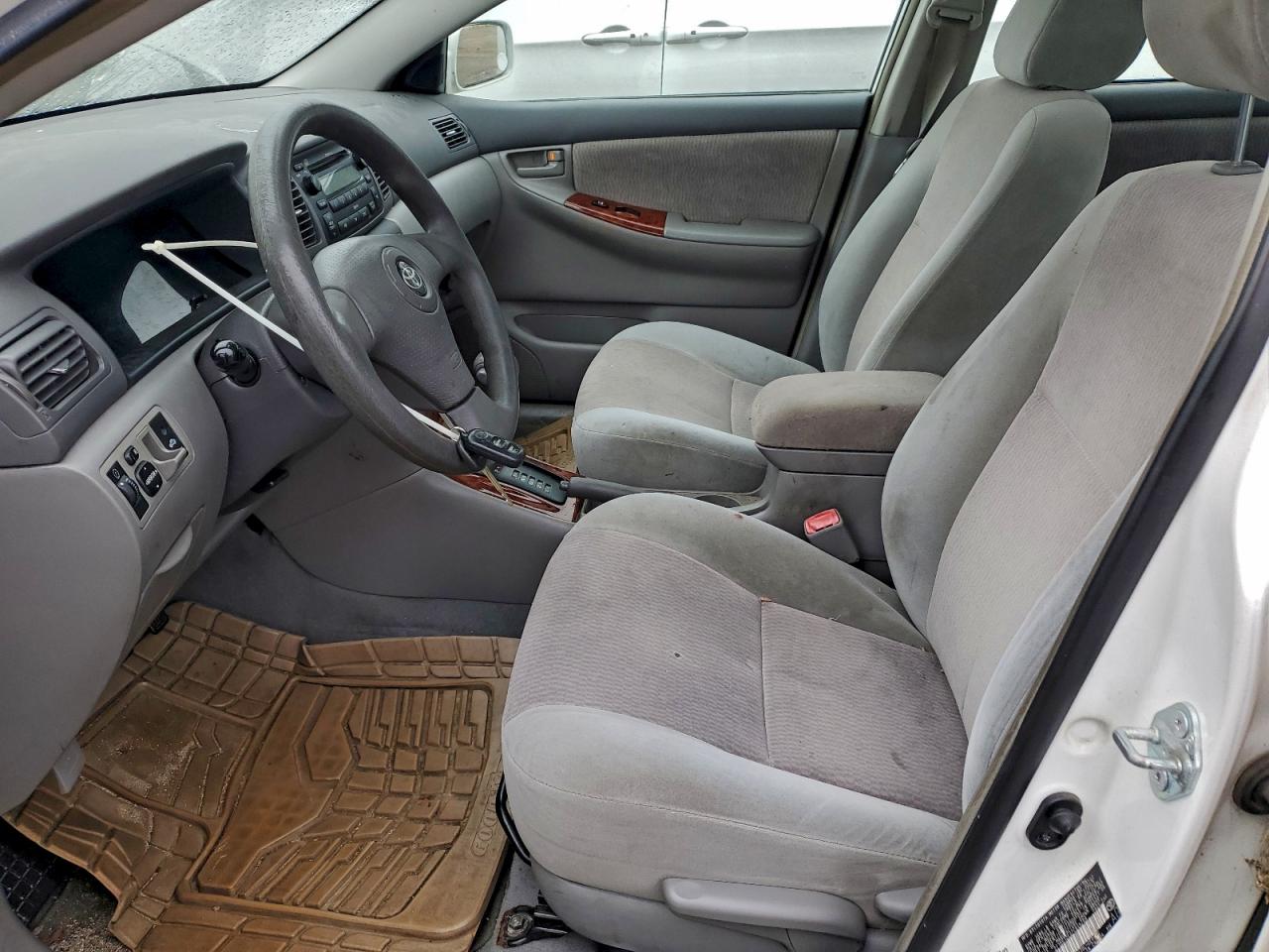 2007 TOYOTA COROLLA CE photo 7