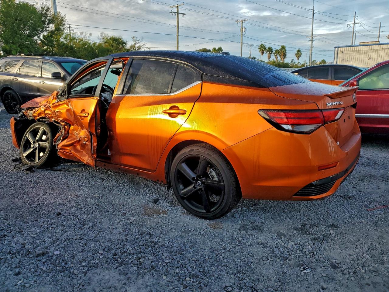 2025 NISSAN SENTRA SR photo 2