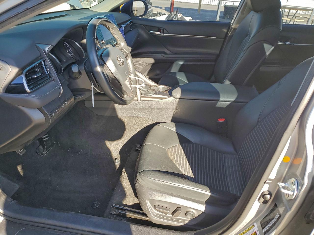 2022 TOYOTA CAMRY SE photo 7