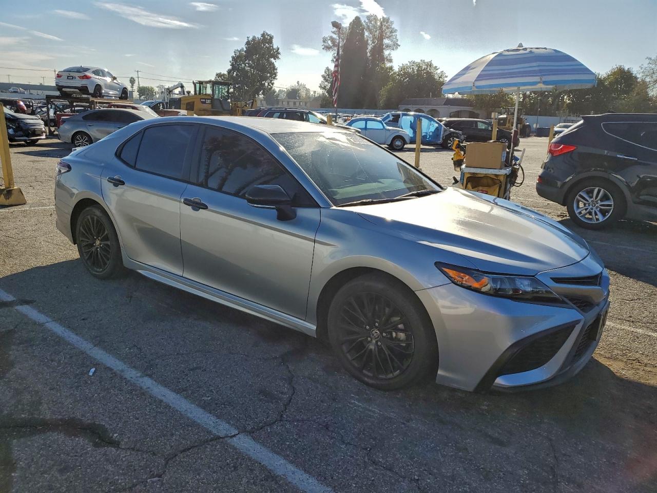 2022 TOYOTA CAMRY SE photo 4
