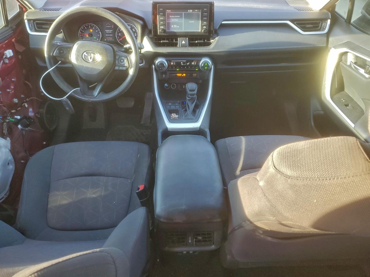 2019 TOYOTA RAV4 XLE photo 22