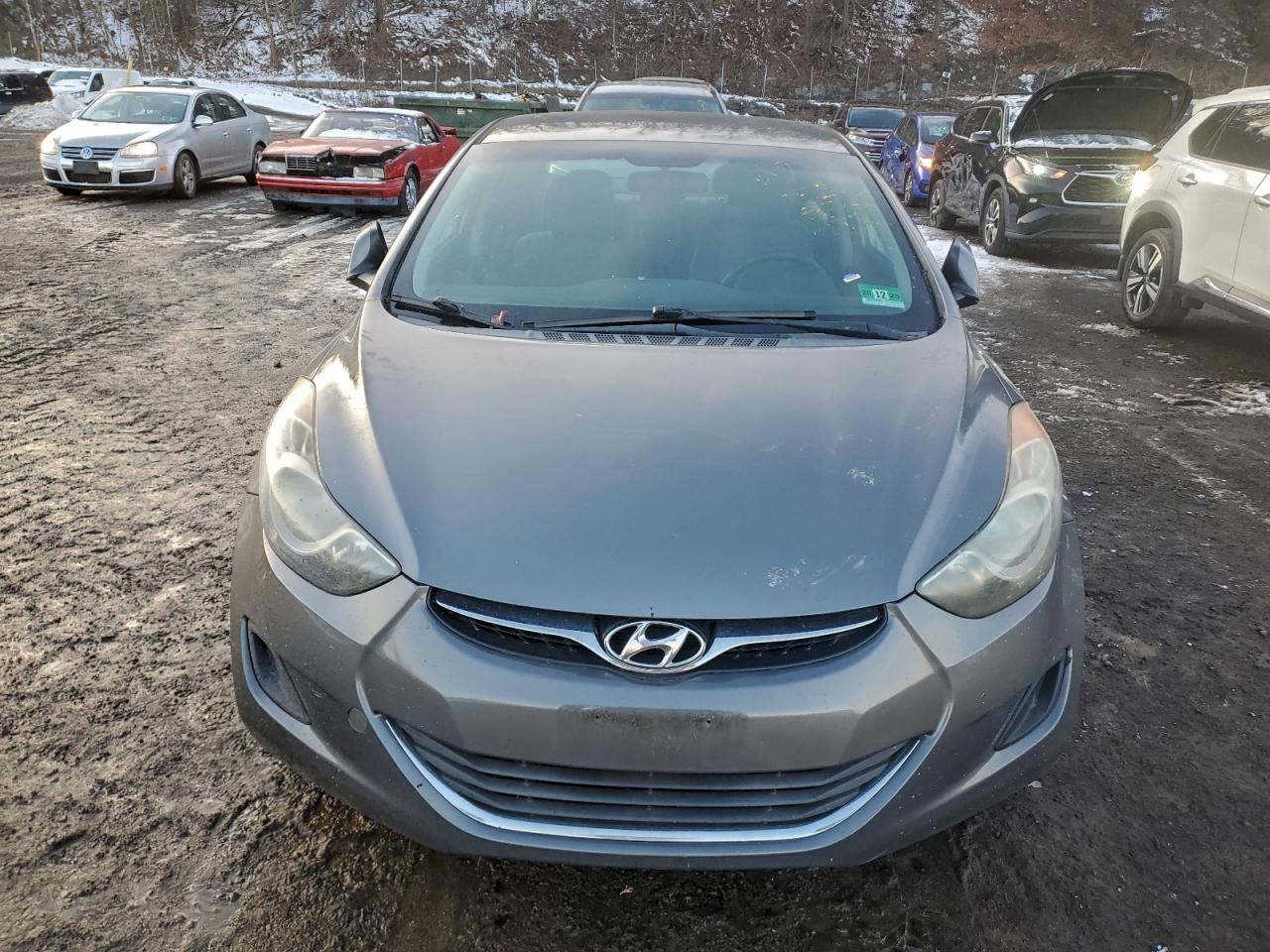 2013 HYUNDAI ELANTRA photo 5