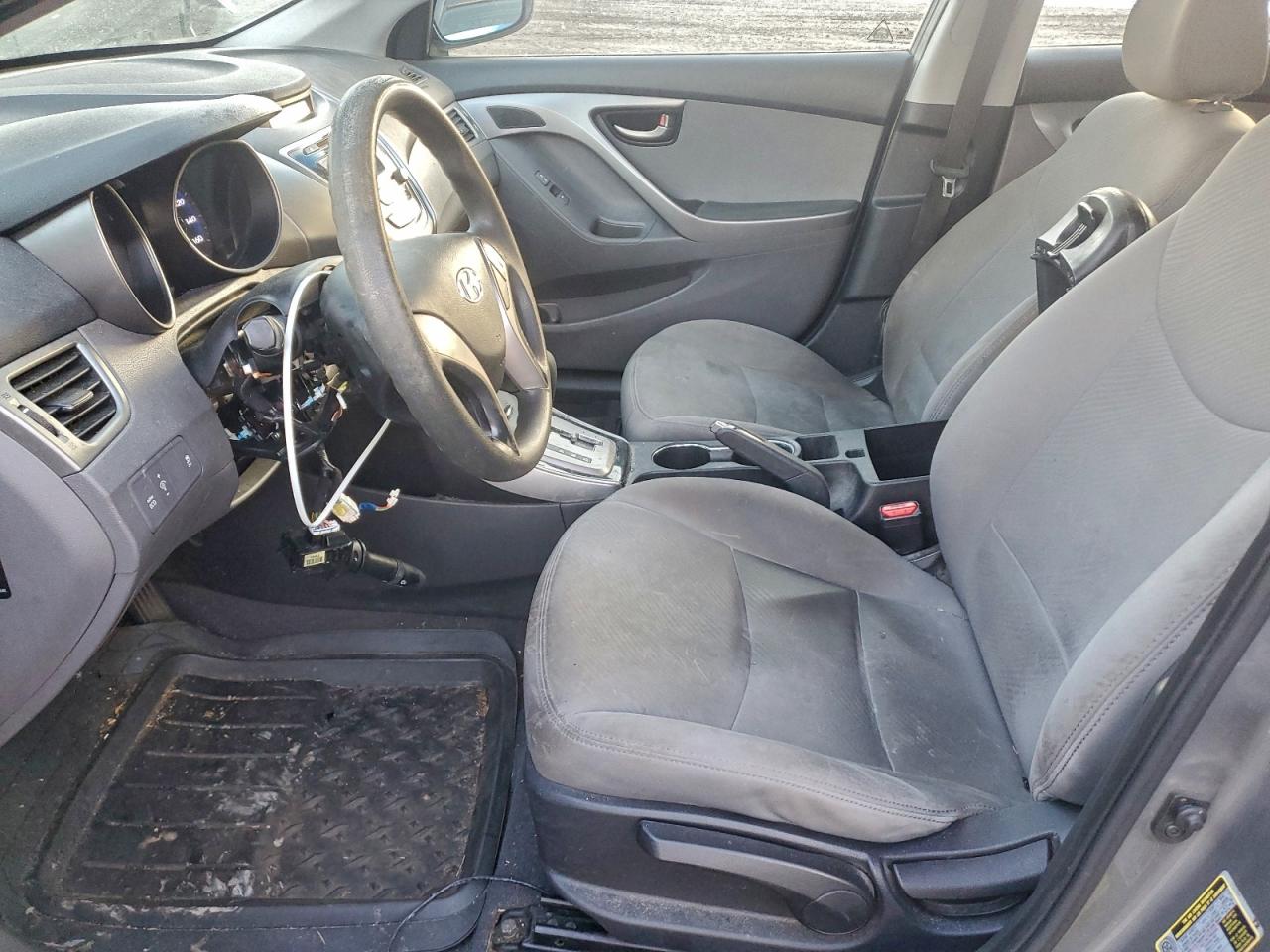 2013 HYUNDAI ELANTRA photo 7