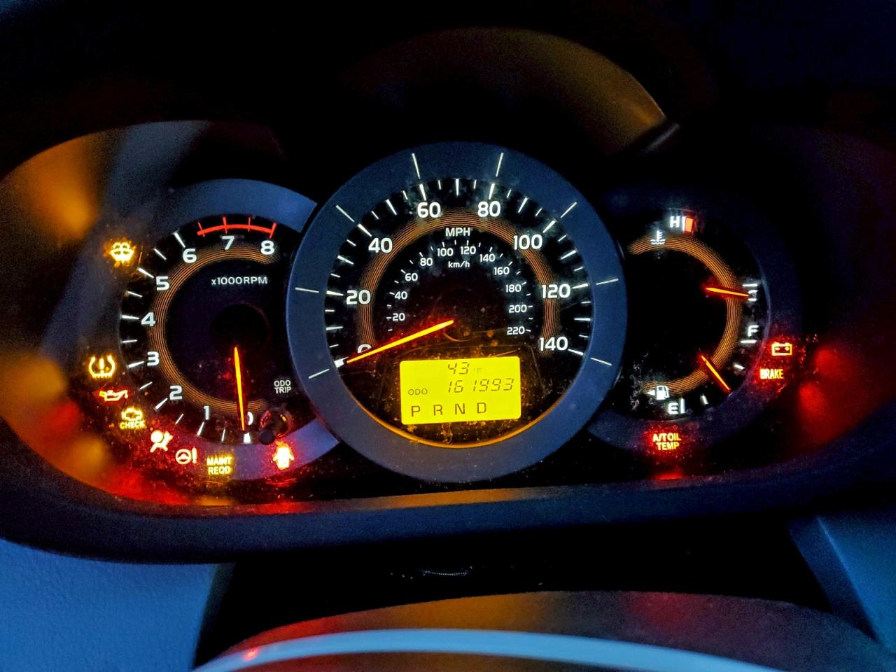 2011 TOYOTA RAV4 photo 17