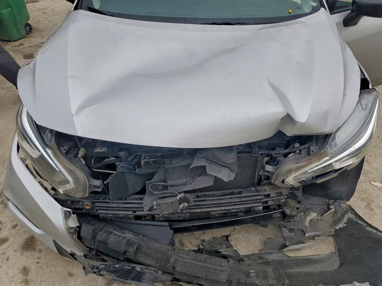 2020 NISSAN VERSA S photo 21