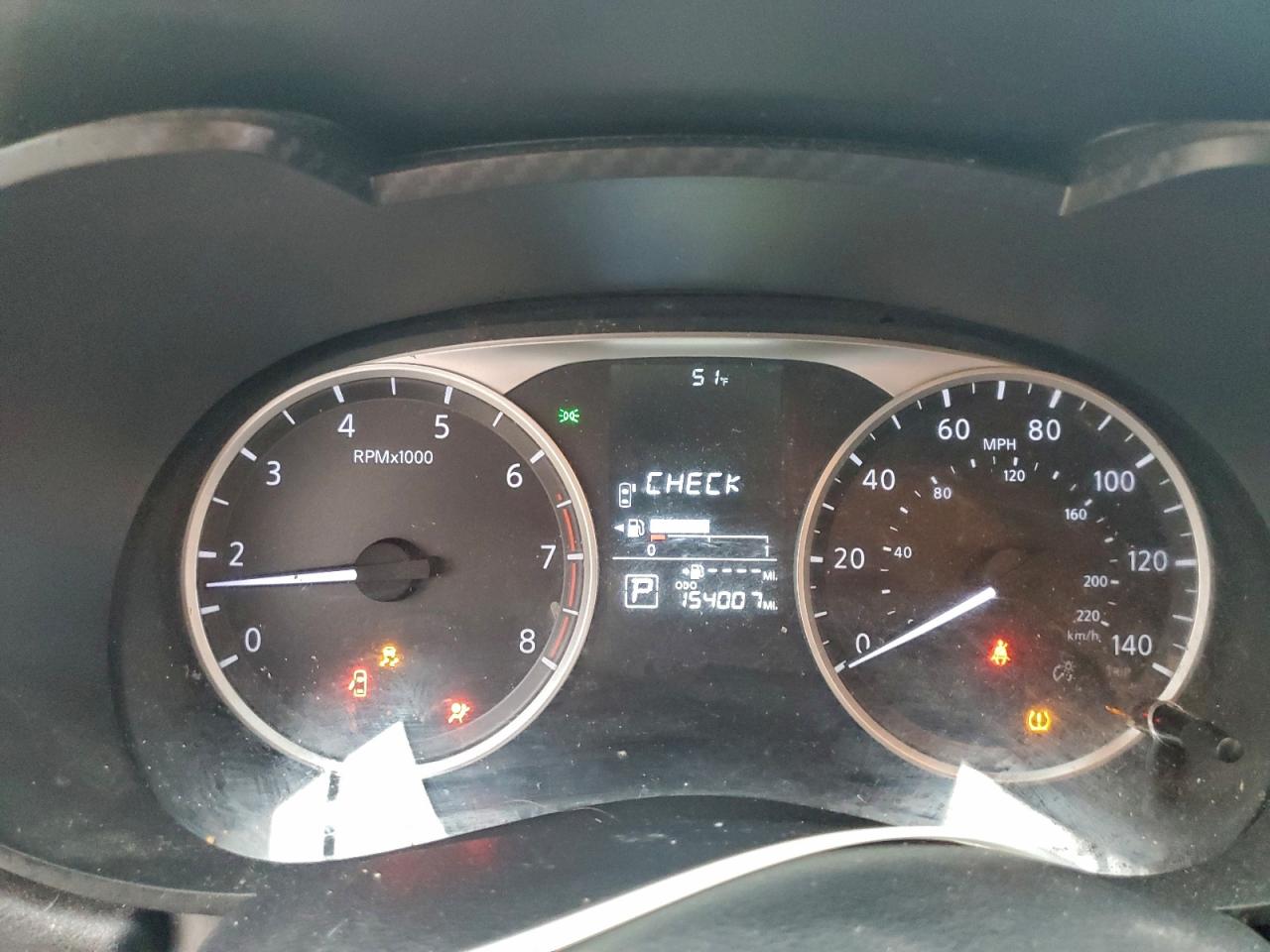 2020 NISSAN VERSA S photo 17