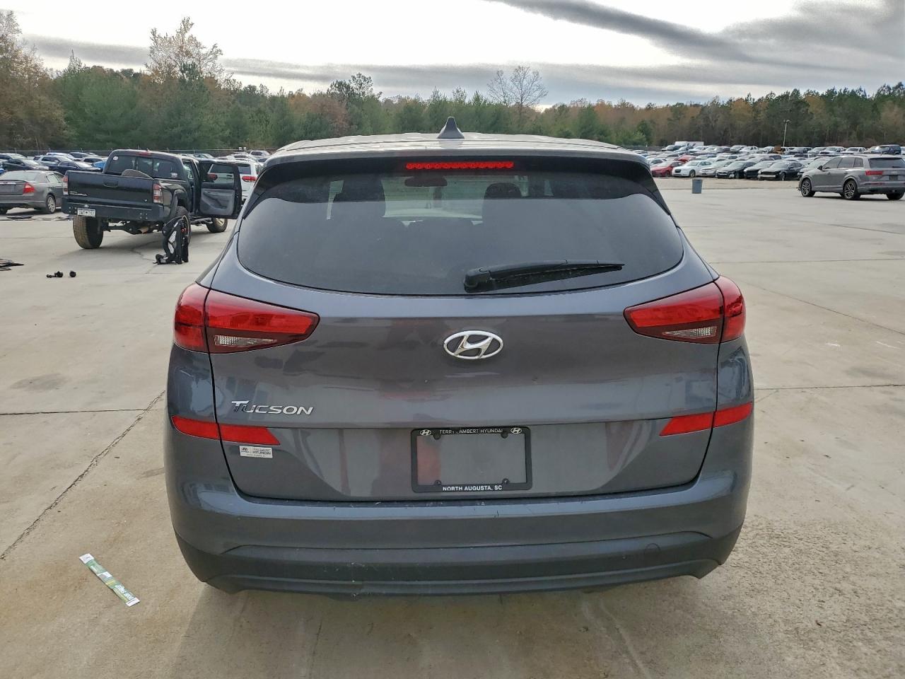 2021 HYUNDAI TUCSON SE photo 6