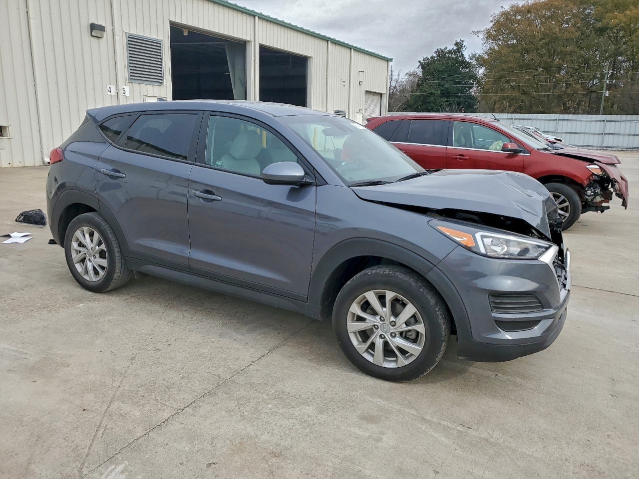 2021 HYUNDAI TUCSON SE photo 4