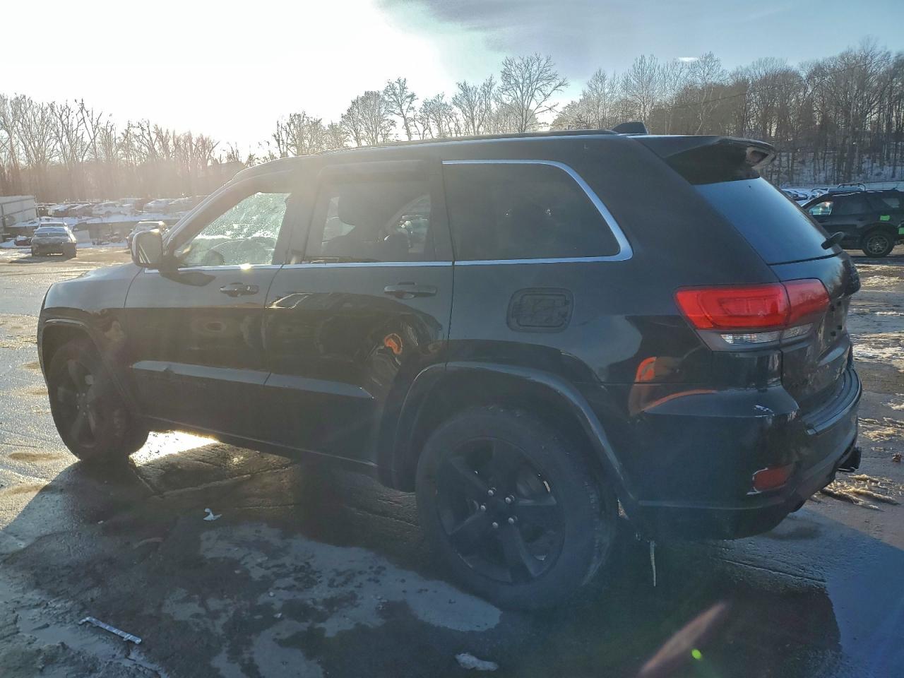 2014 JEEP GRAND CHEROKEE LAREDO photo 4