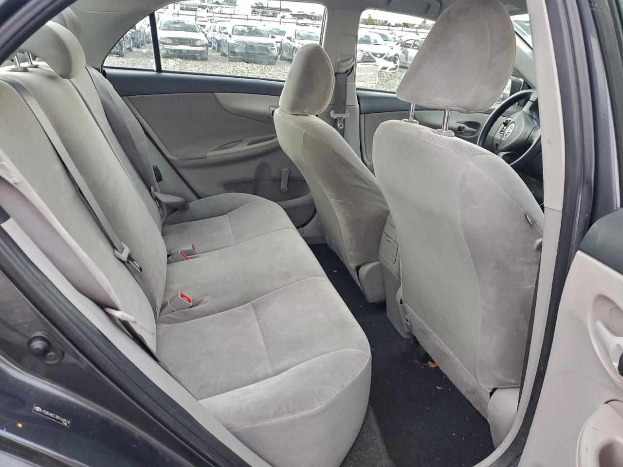 2011 TOYOTA COROLLA BASE photo 10