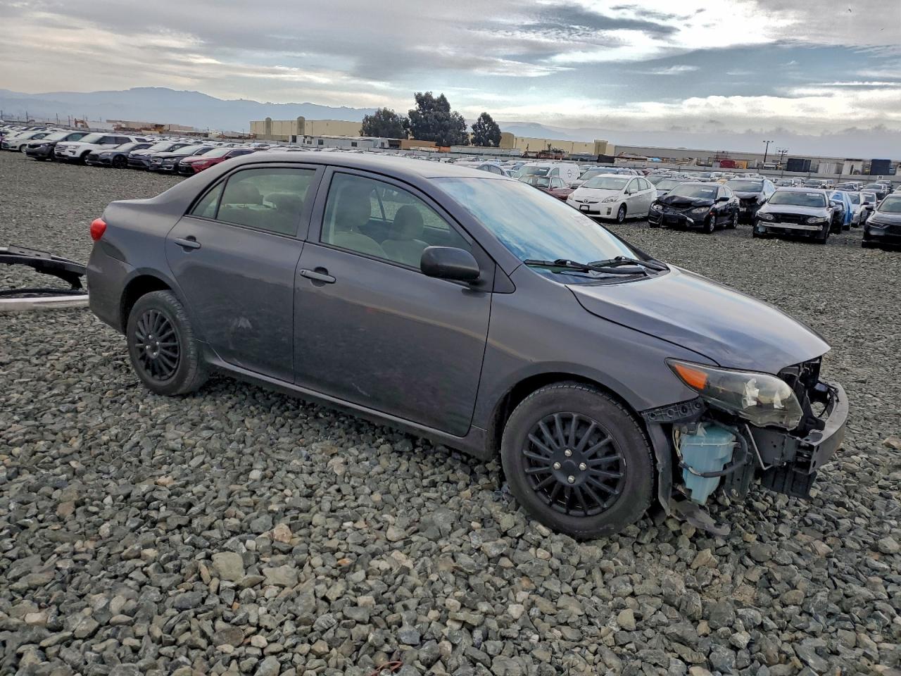 2011 TOYOTA COROLLA BASE photo 4