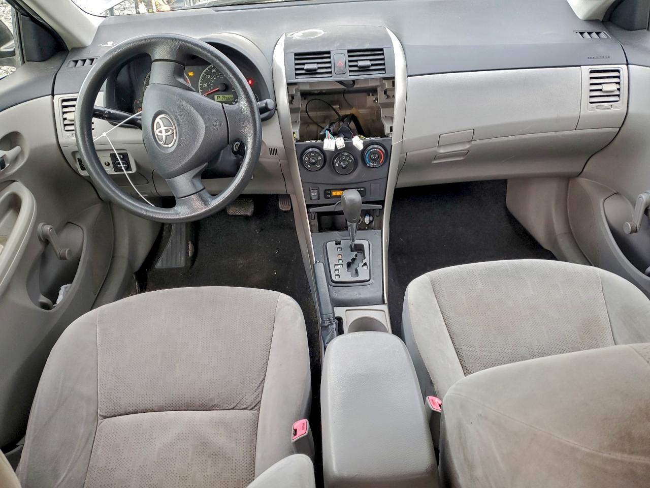 2011 TOYOTA COROLLA BASE photo 8