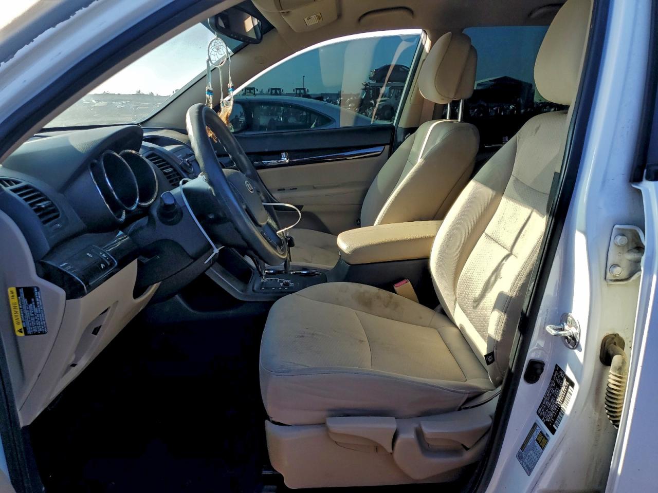 2013 KIA SORENTO LX photo 19