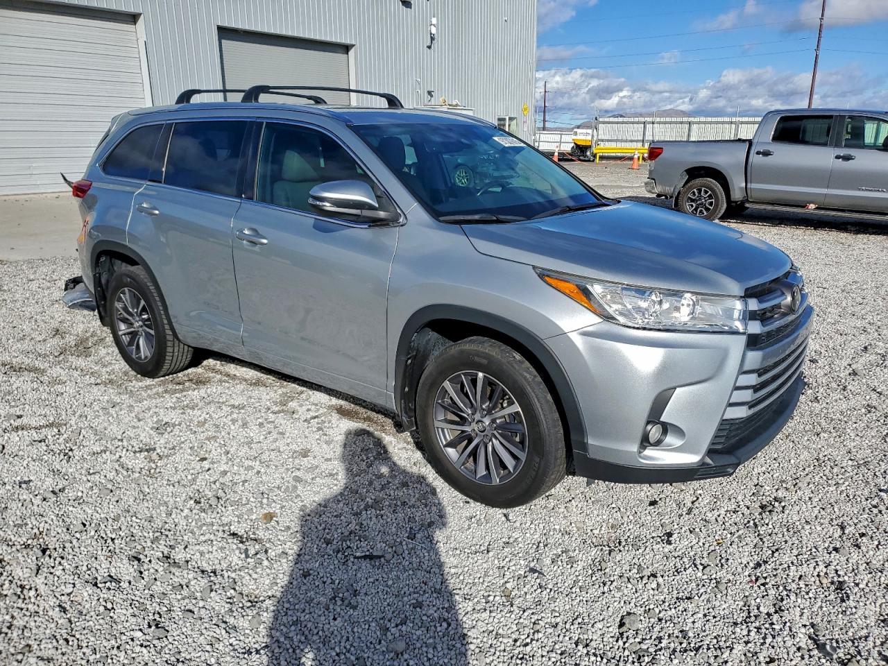 2018 TOYOTA HIGHLANDER SE photo 7