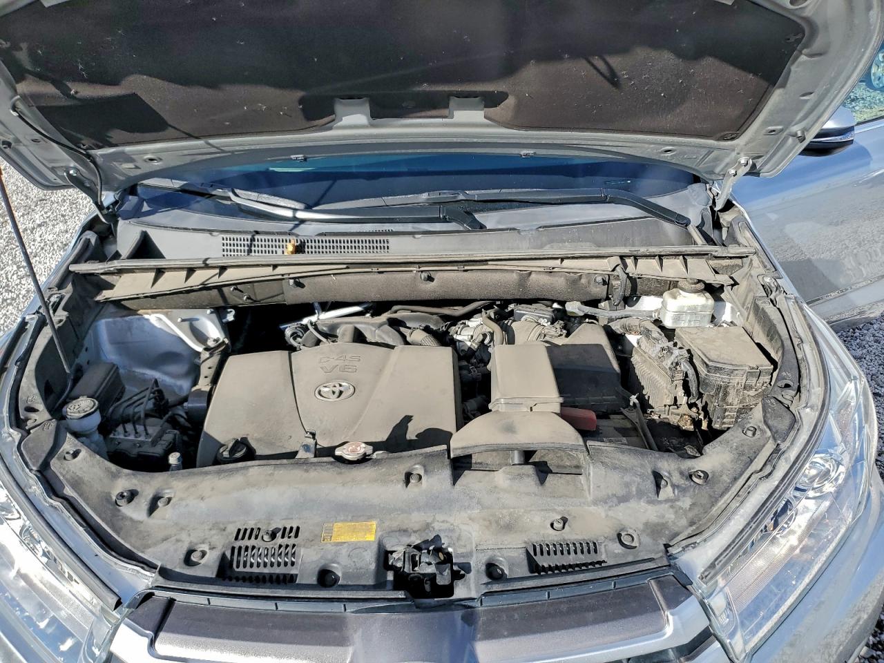 2018 TOYOTA HIGHLANDER SE photo 23