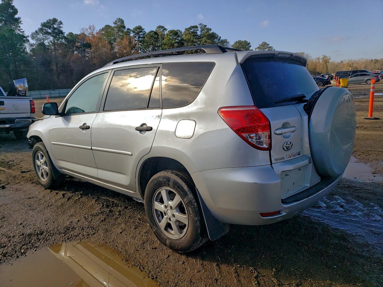 2008 TOYOTA RAV4 photo 2