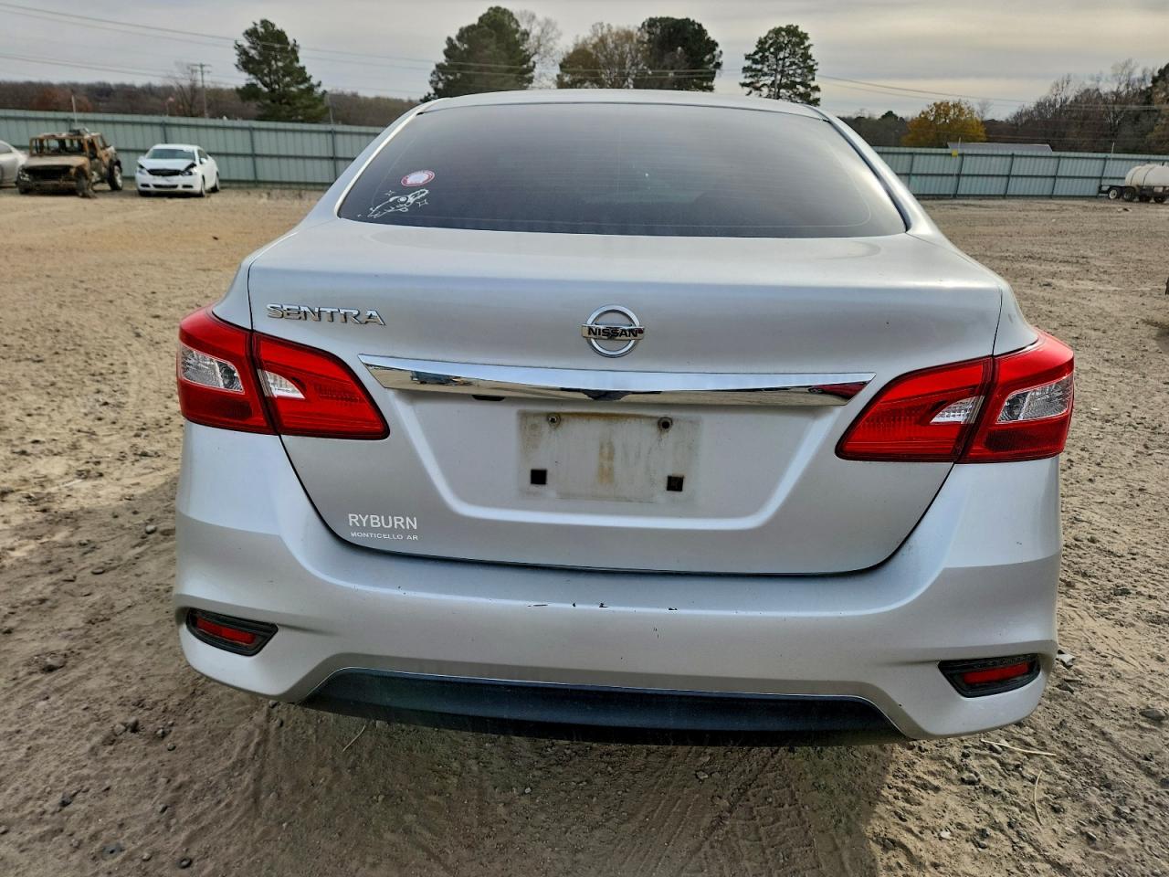 2019 NISSAN SENTRA S photo 6