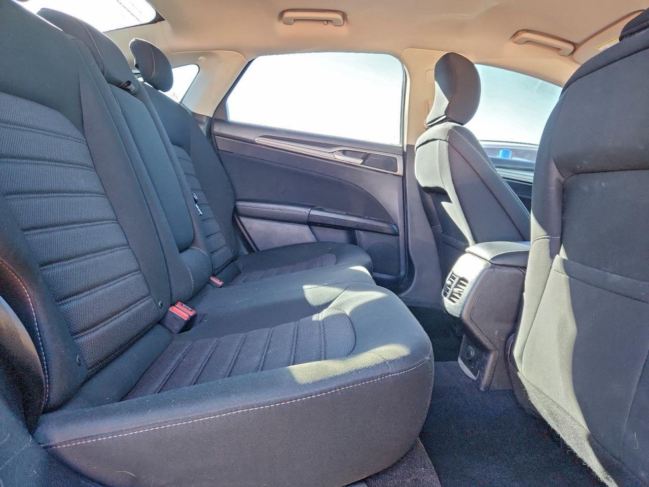 2019 FORD FUSION SE photo 10