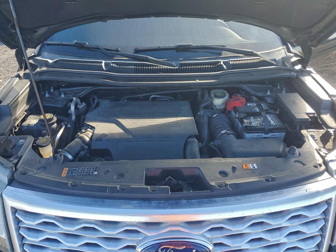2017 FORD EXPLORER PLATINUM photo 34