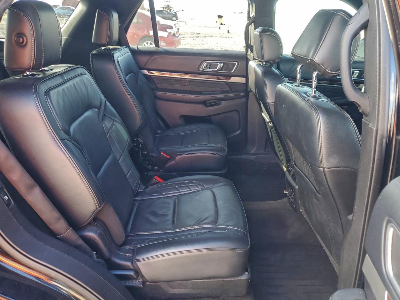 2017 FORD EXPLORER PLATINUM photo 31