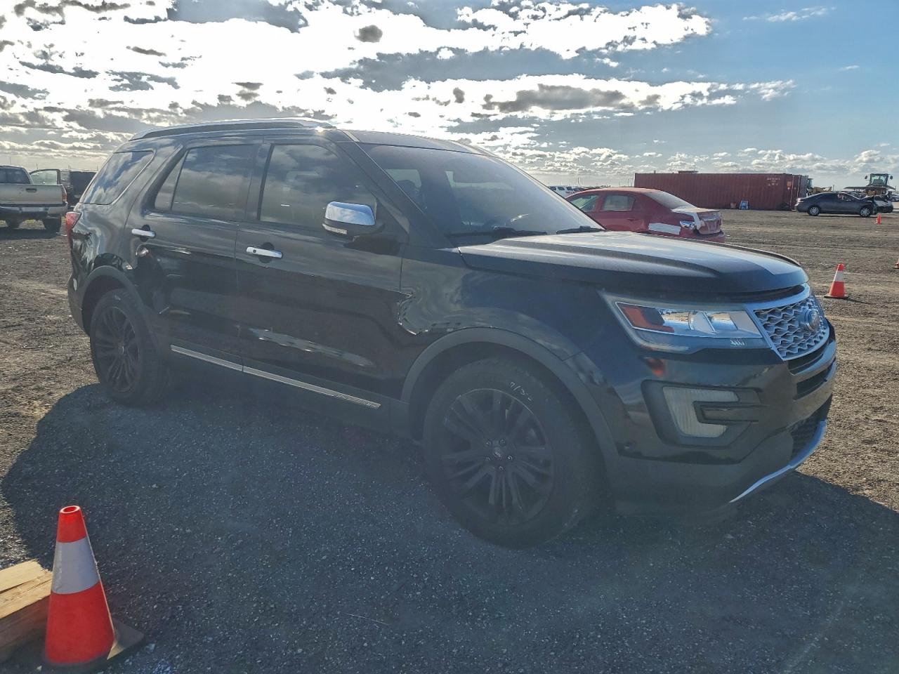 2017 FORD EXPLORER PLATINUM photo 10