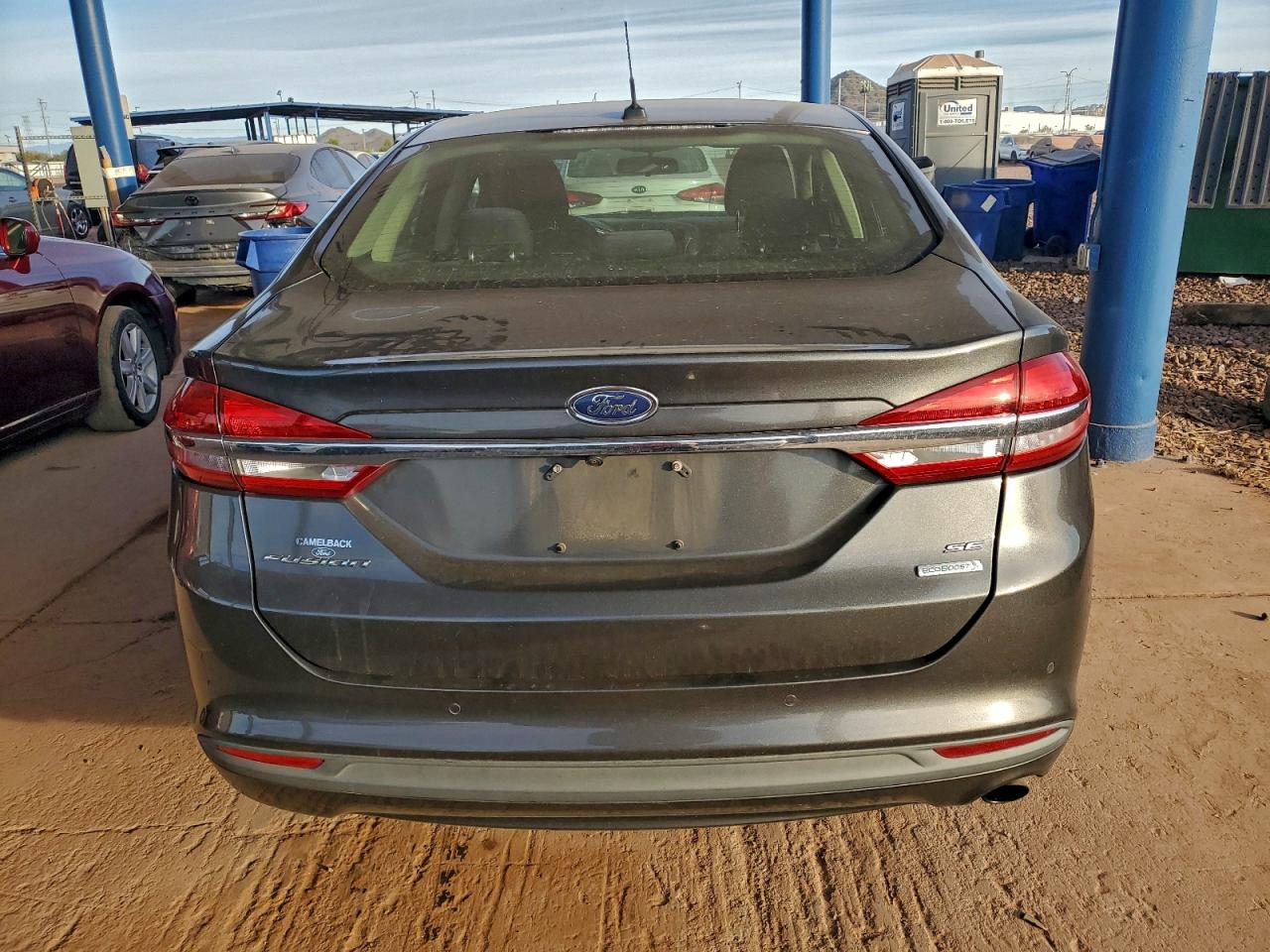 2017 FORD FUSION SE photo 6
