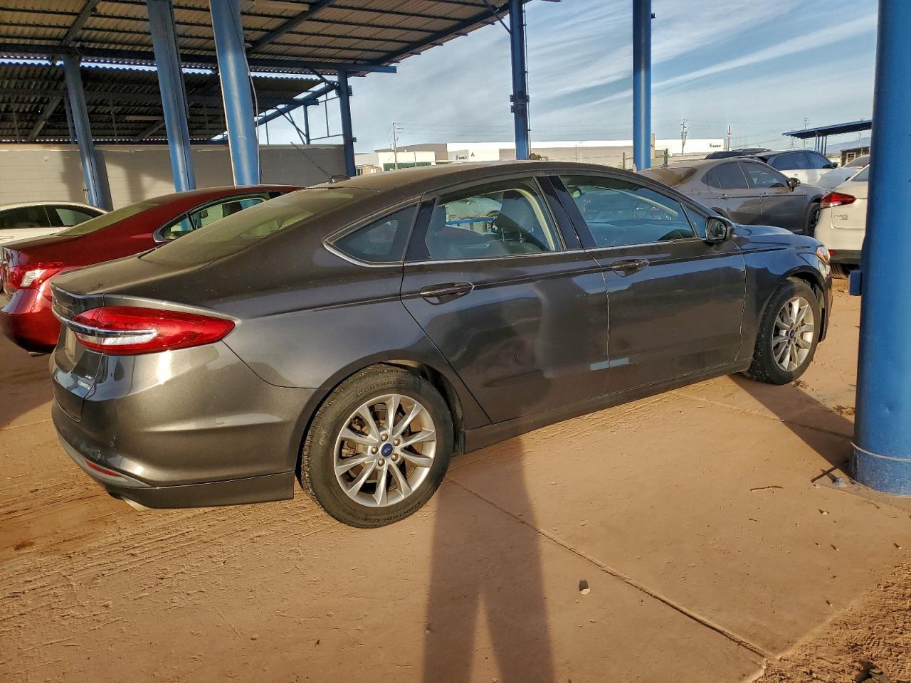 2017 FORD FUSION SE photo 3