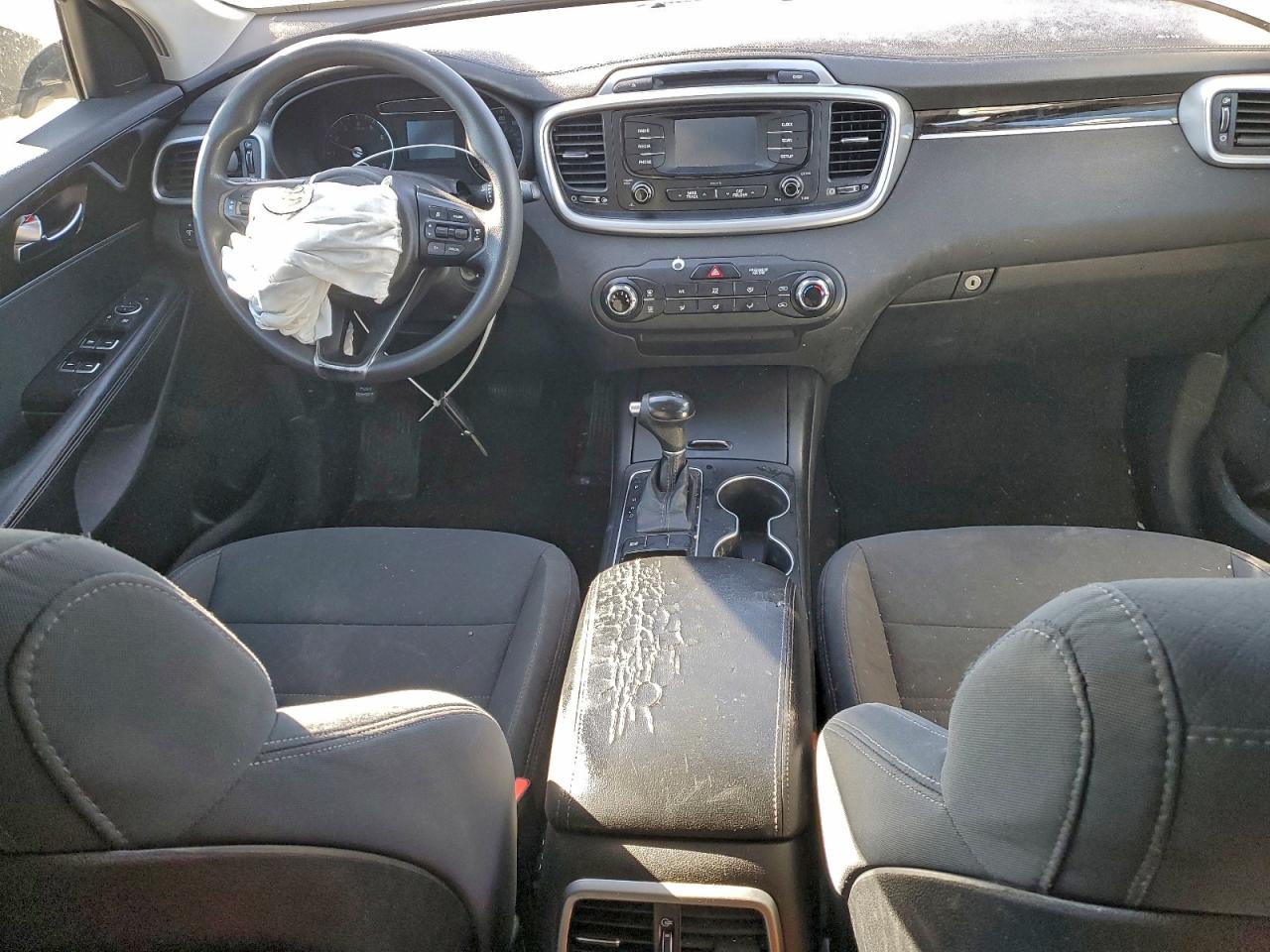 2016 KIA SORENTO LX photo 15