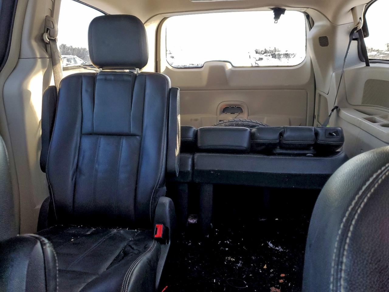 2012 CHRYSLER TOWN & COUNTRY TOURING photo 19