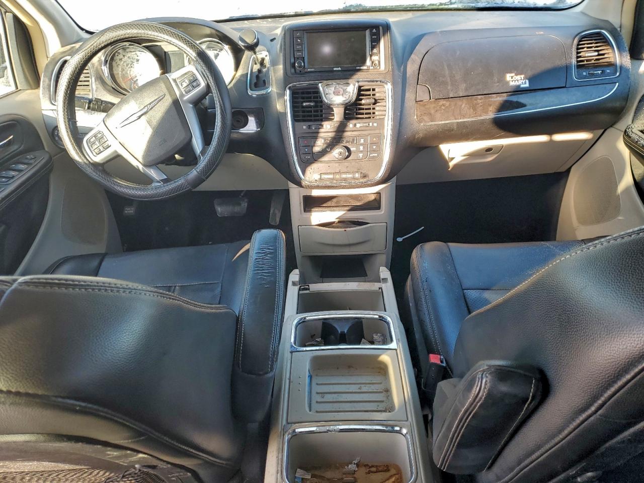 2012 CHRYSLER TOWN & COUNTRY TOURING photo 15