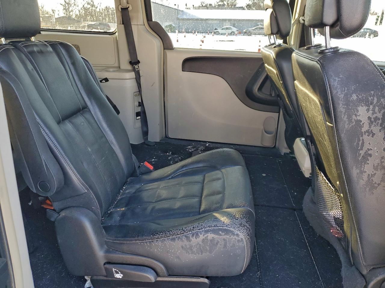 2012 CHRYSLER TOWN & COUNTRY TOURING photo 21
