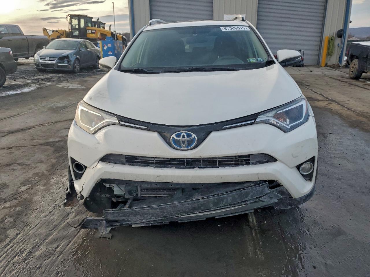 2016 TOYOTA RAV4 HV XLE photo 9