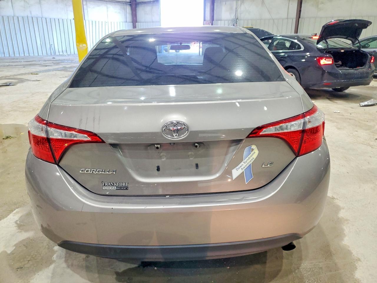 2015 TOYOTA COROLLA LE photo 6