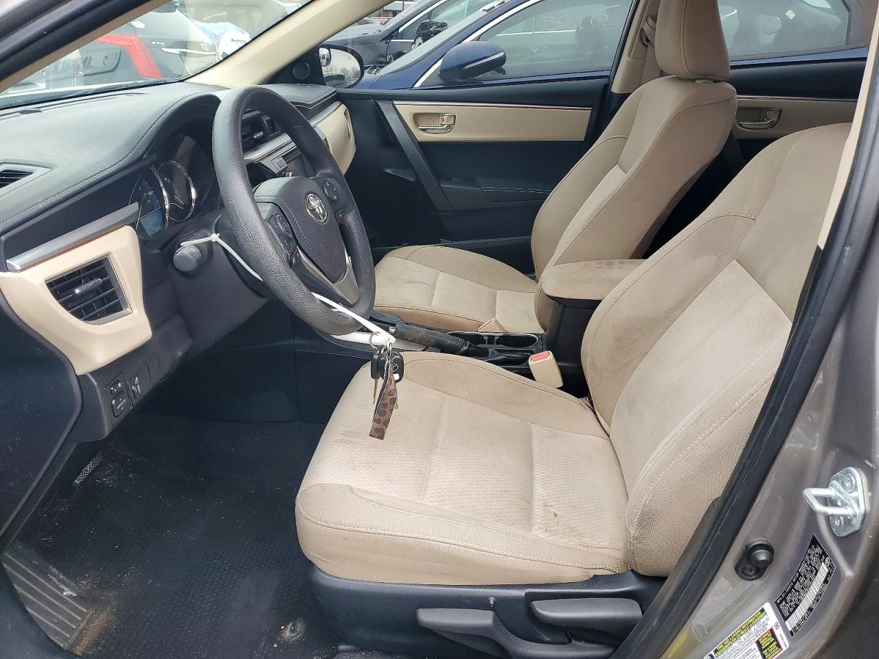 2015 TOYOTA COROLLA LE photo 7
