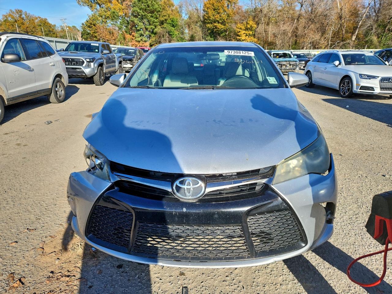 2015 TOYOTA CAMRY LE photo 9