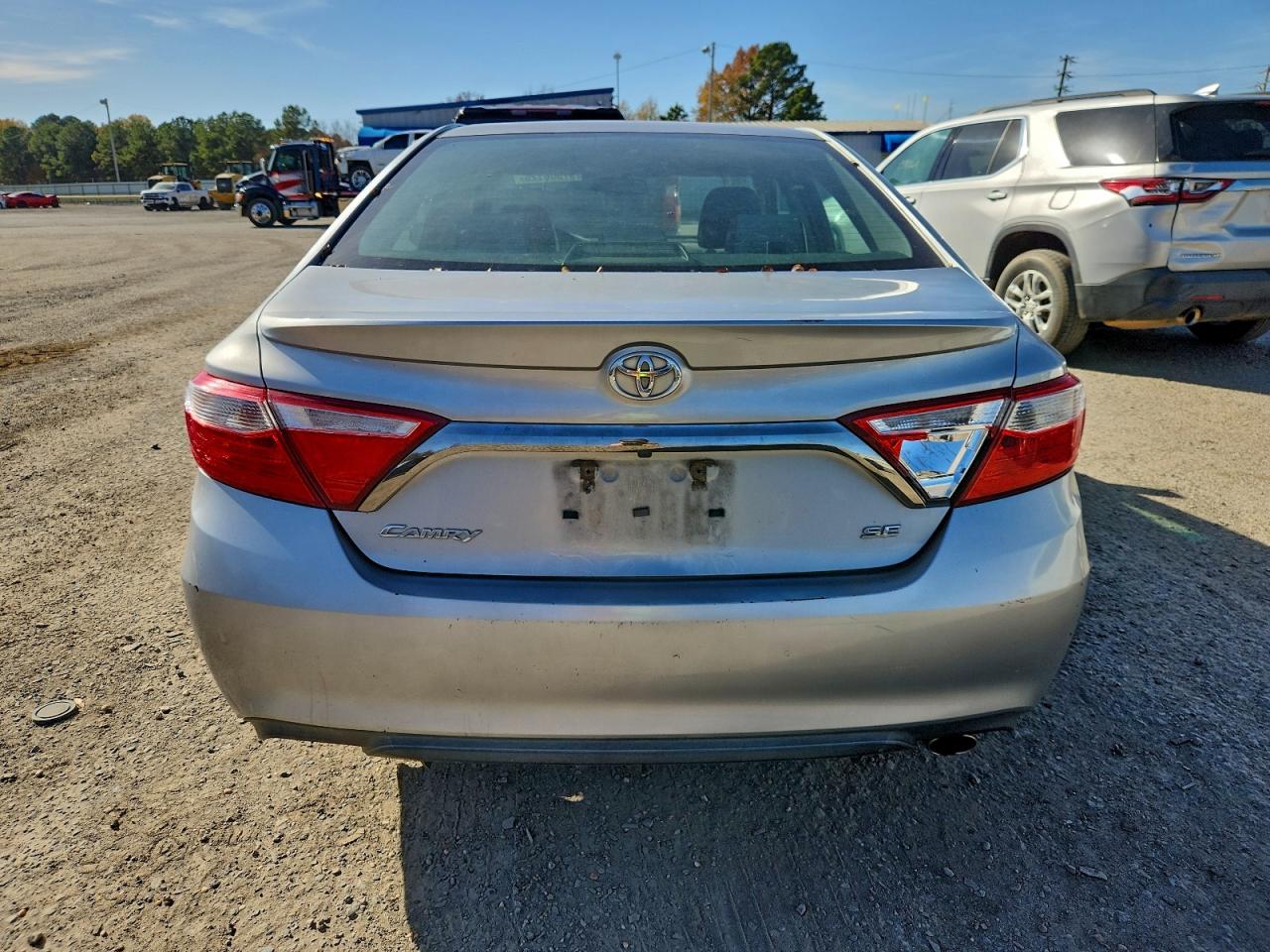 2015 TOYOTA CAMRY LE photo 11