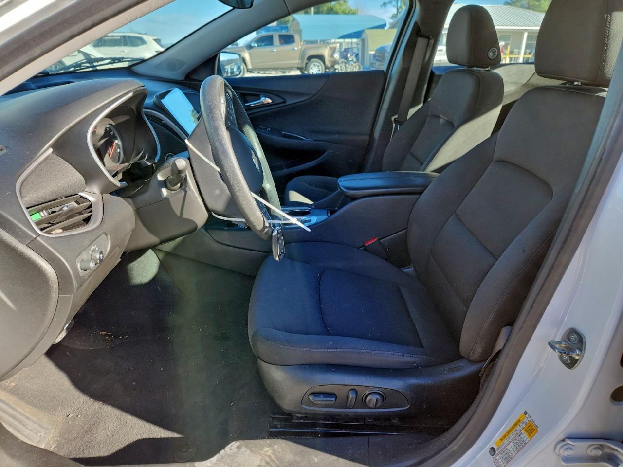 2023 CHEVROLET MALIBU LT photo 19