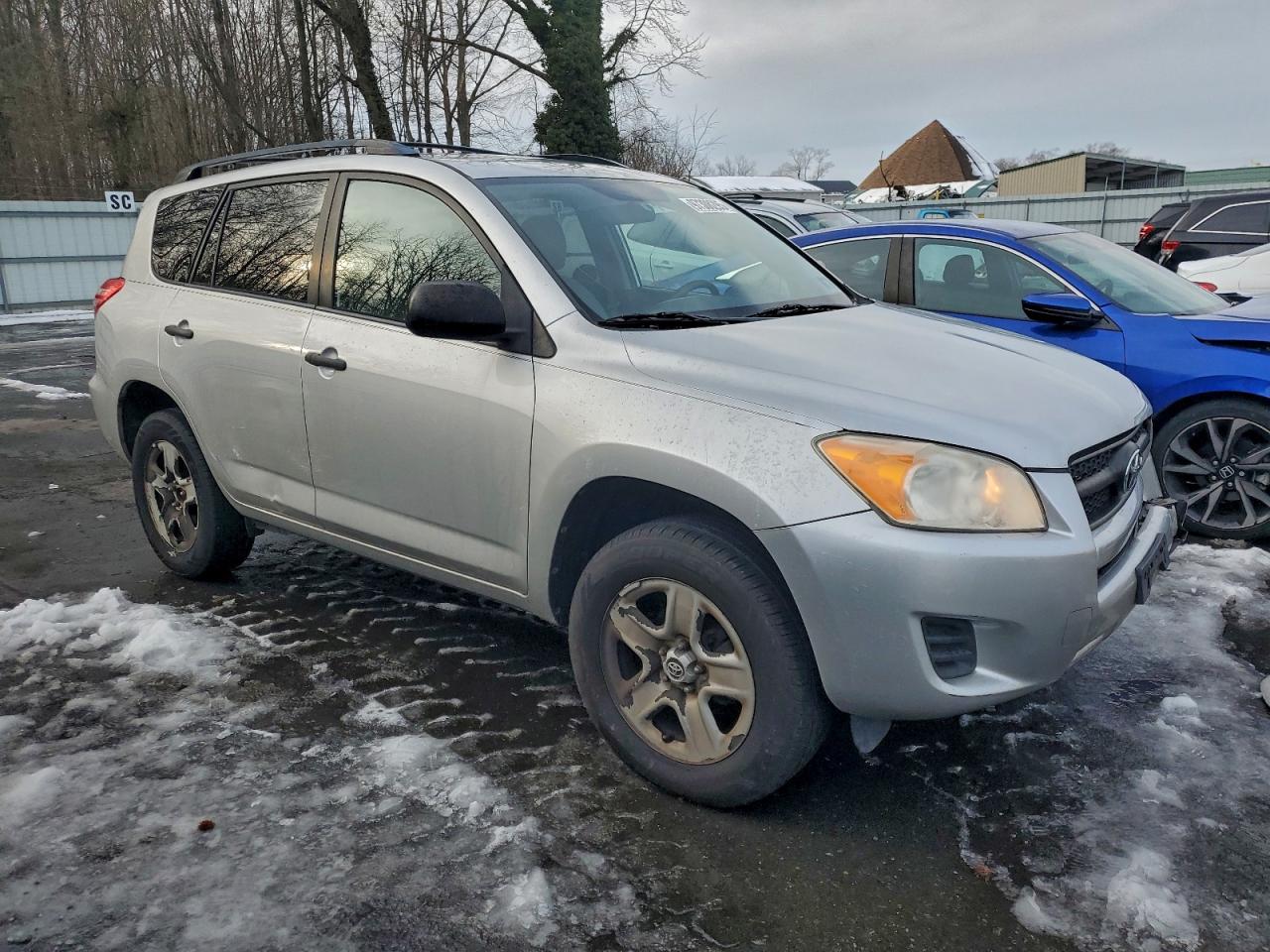 2010 TOYOTA RAV4 photo 4