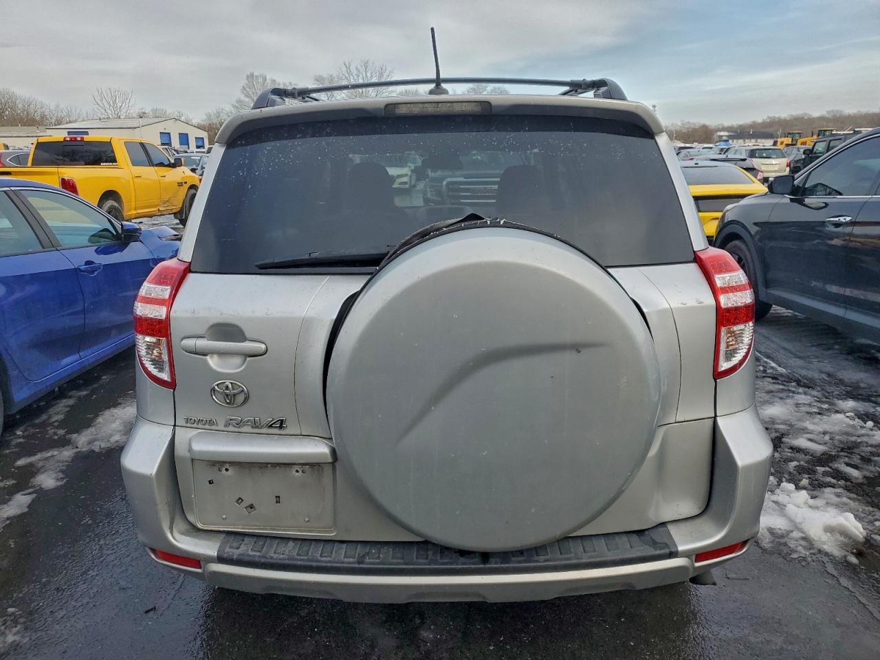 2010 TOYOTA RAV4 photo 6