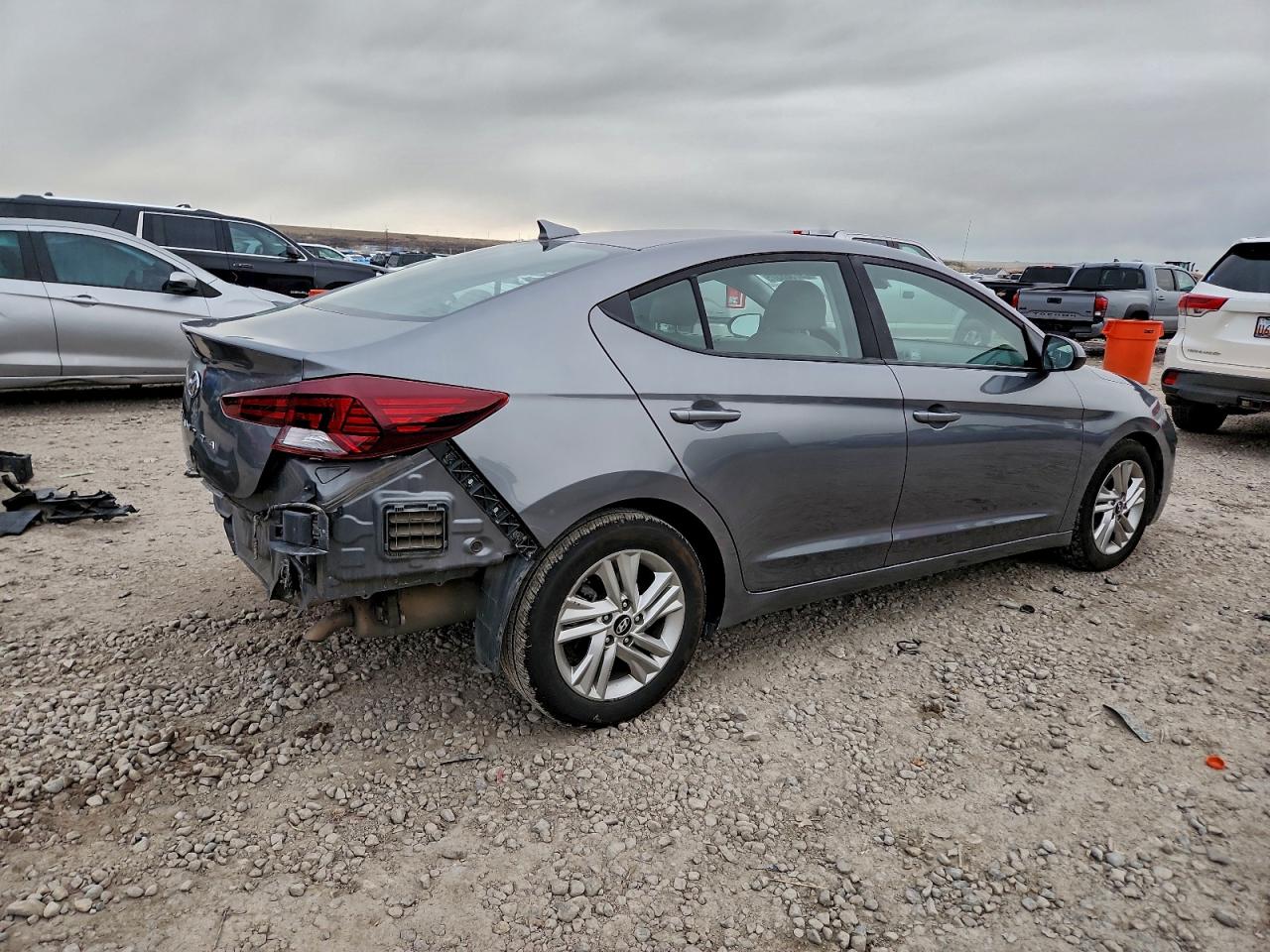 2019 HYUNDAI ELANTRA SEL photo 3