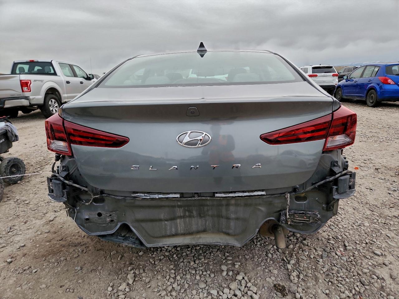 2019 HYUNDAI ELANTRA SEL photo 6