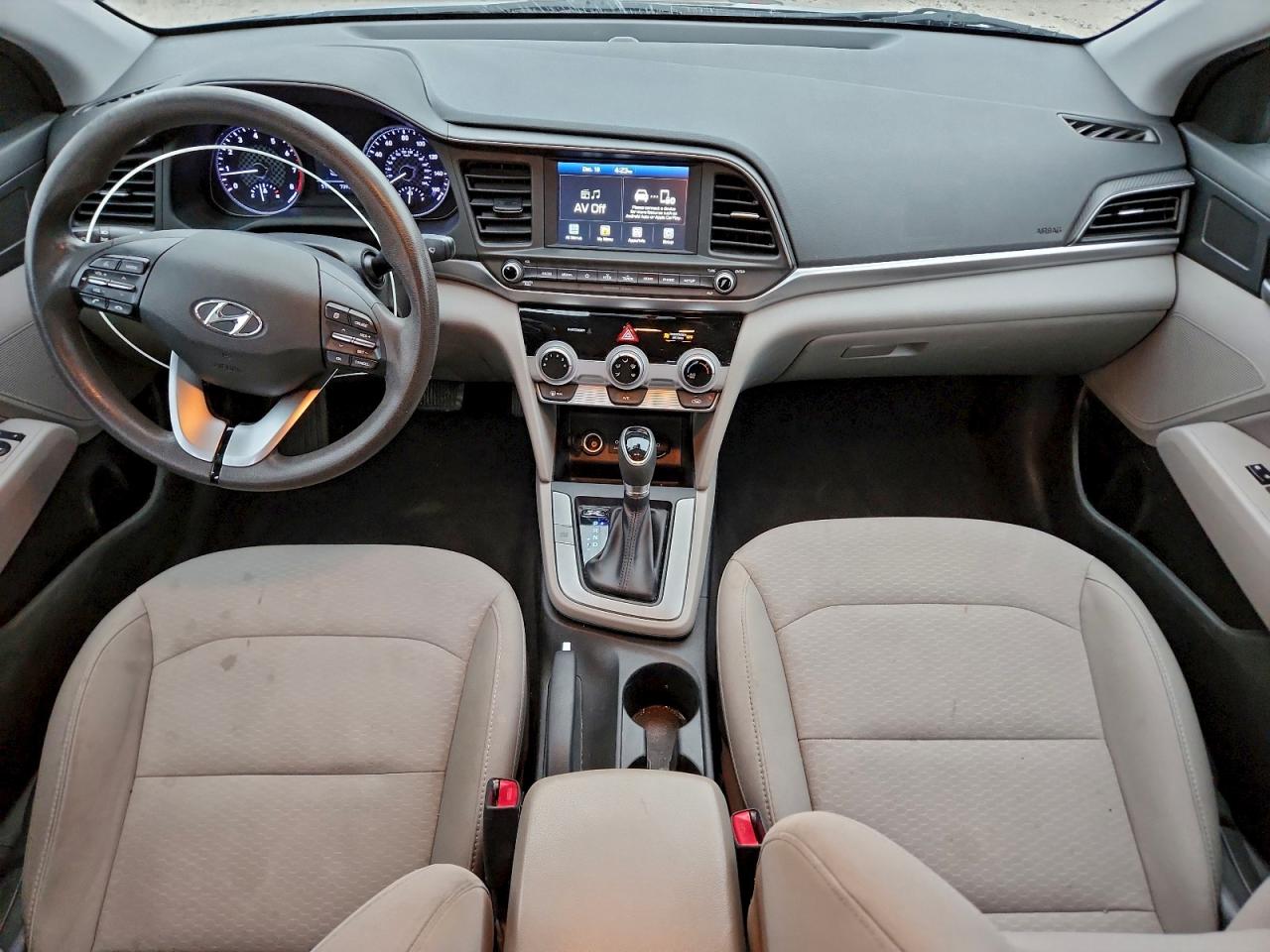 2019 HYUNDAI ELANTRA SEL photo 8